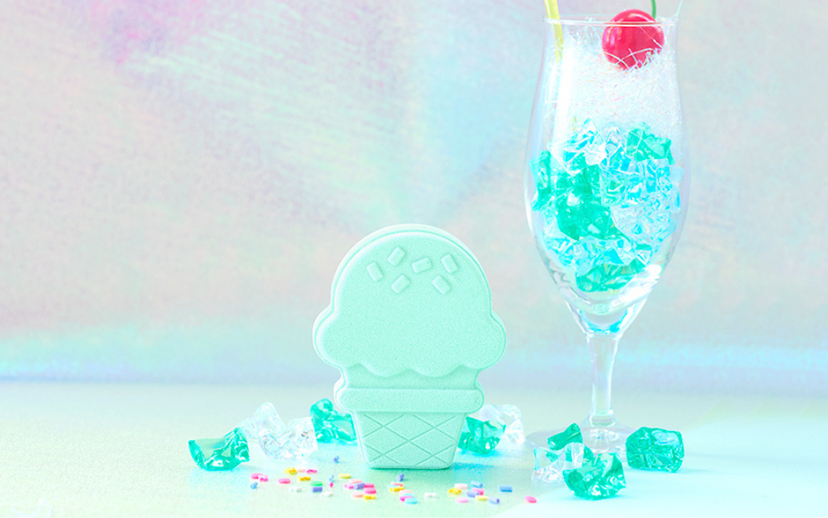 Rainbomb Aurora - Little Shelf Charm