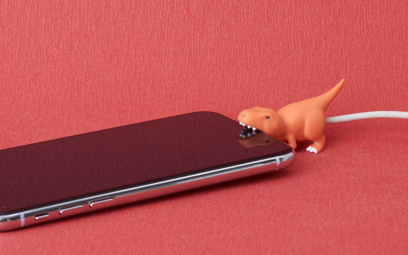 CABLE BITE Dino - Sweet Desk Ready